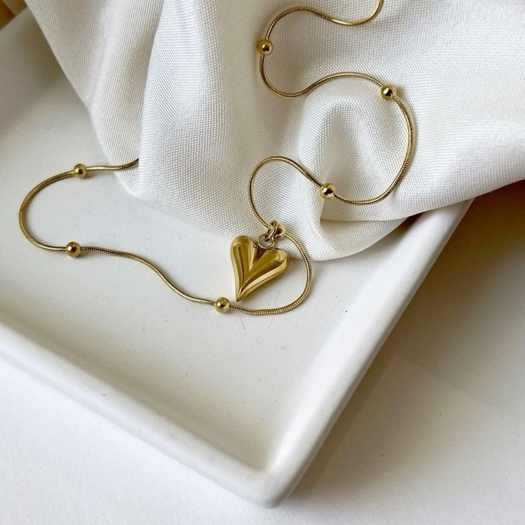 Elegant Gold Heart Pendant Necklace with Beaded Chain